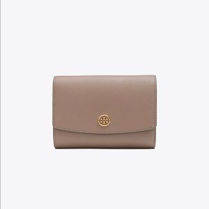 TORY BURCH ROBINSON FOLDABLE MEDIUM WALLET